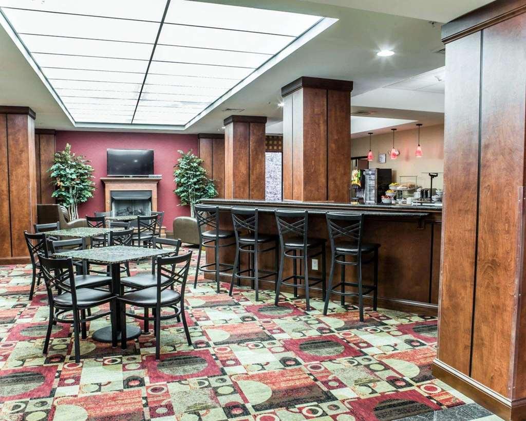 Fairfield By Marriott Inn & Suites Greensboro Coliseum Area Restoran fotoğraf